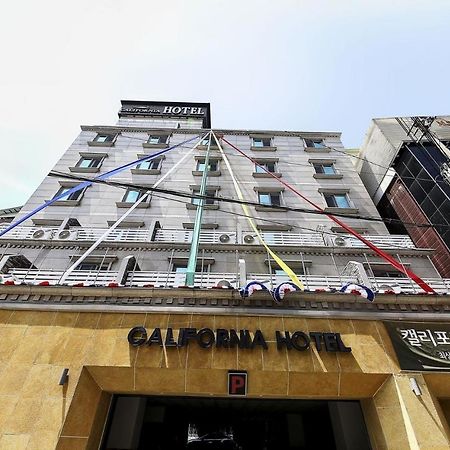 California Hotel Guri Екстер'єр фото